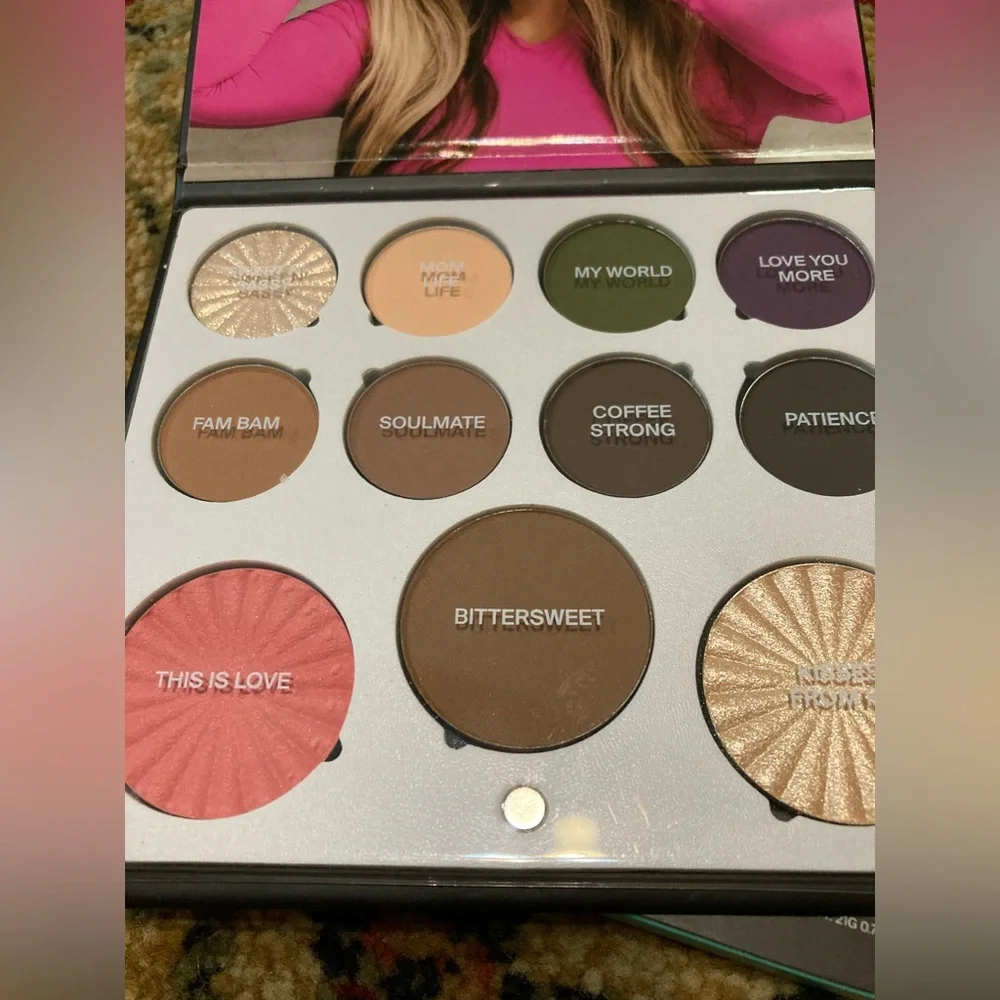 OFRA Mini Mix Palette Unconditional - Versatile Makeup Set - Picture 2 of 3